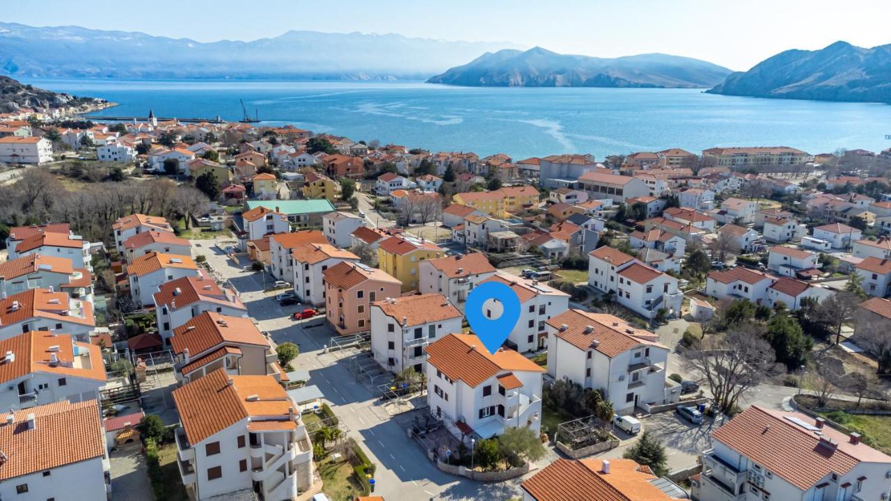 Apartments Mikulina Baska  Exterior photo